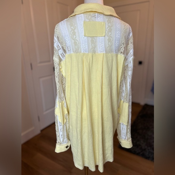 POL Your Sunshine Lace Top - Picture 8 of 11